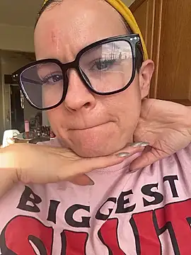 Snapshot of quinnmariexo chatting on January 11, 6:59 pm quinnmariexo online show from January 11, 6:59 pm