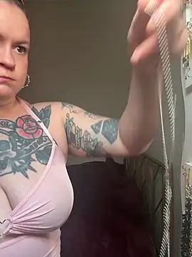 quinnmariexo online show from May 29, 5:19 pm