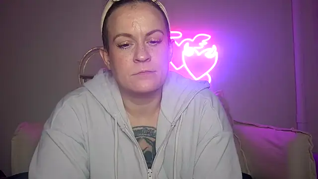 Snapshot of quinnmariexo chatting on January 11, 4:52 am quinnmariexo online show from January 11, 4:52 am