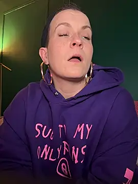 quinnmariexo online show from March 12, 9:19 pm