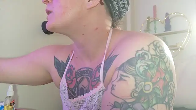 quinnmariexo online show from March 27, 7:48 pm