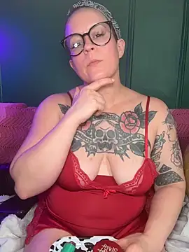 Snapshot of quinnmariexo chatting on June 14, 10:55 pm quinnmariexo online show from June 14, 10:55 pm