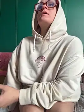 quinnmariexo online show from March 25, 3:11 pm