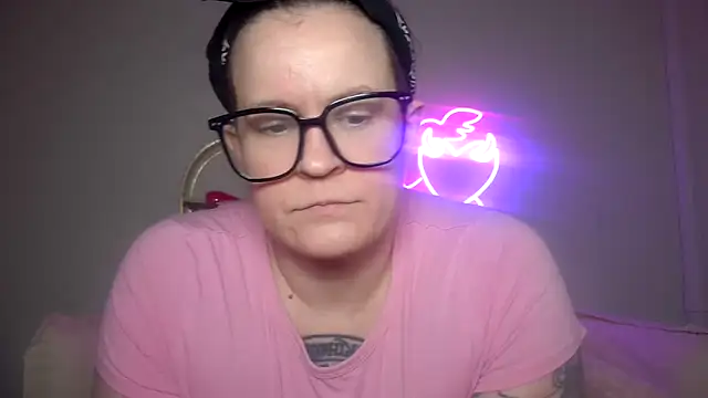 Snapshot of quinnmariexo chatting on February 11, 6:41 pm quinnmariexo online show from February 11, 6:41 pm