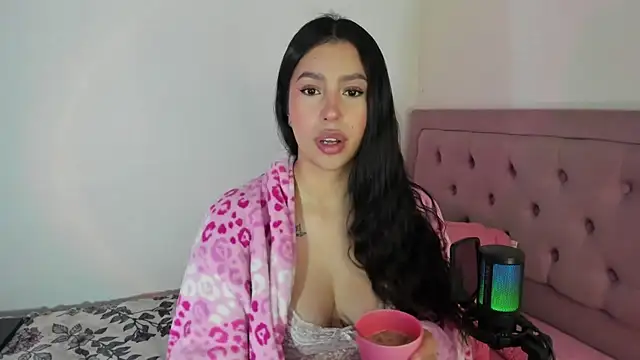 Snapshot of youpinkgirl_ chatting on December 4, 10:09 pm youpinkgirl online show from December 4, 10:09 pm