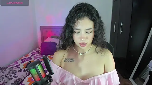 Snapshot of youpinkgirl_ chatting on November 5, 9:40 pm youpinkgirl online show from November 5, 9:40 pm