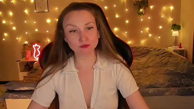 desperatehousewife   online show from May 2, 7:08 pm