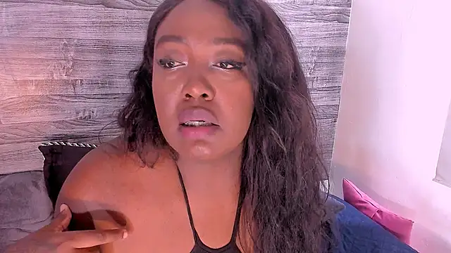 Aishaza1 online show from February 5, 7:20 pm