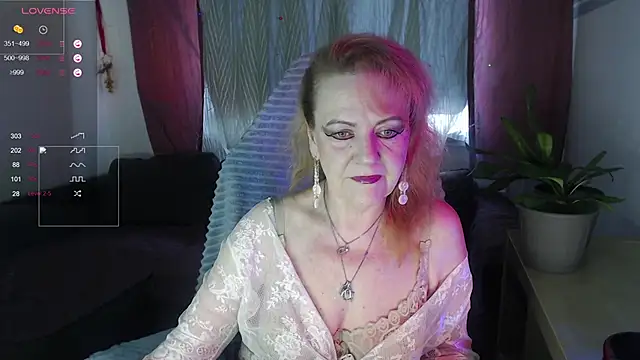 Snapshot of Liset_Monro chatting on May 13, 5:25 am Liset Monro online show from May 13, 5:25 am