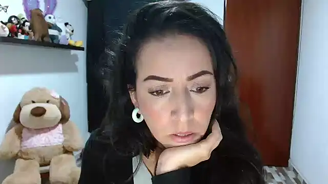 ella peck online show from February 13, 1:29 am