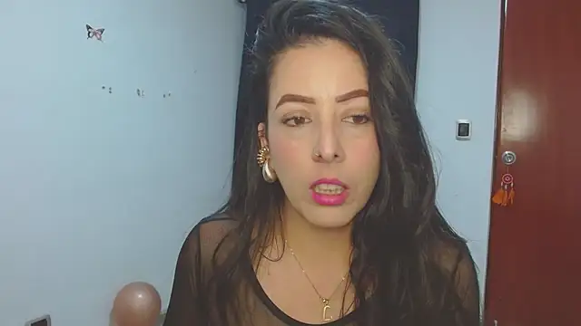 ella peck online show from November 6, 6:17 am