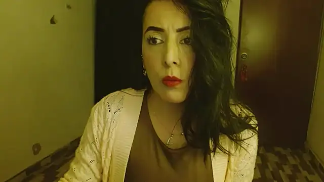 Snapshot of ella_peck chatting on June 25, 5:12 am ella peck online show from June 25, 5:12 am