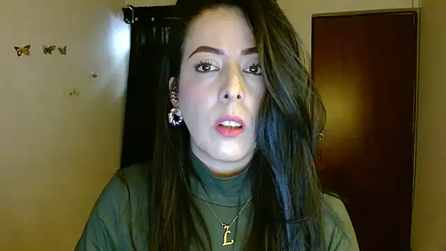 Snapshot of ella_peck chatting on June 16, 7:47 pm ella peck online show from June 16, 7:47 pm