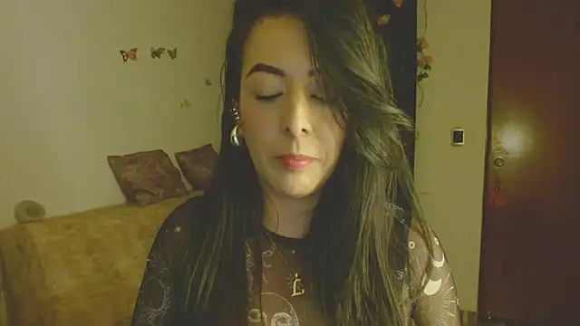 ella peck online show from June 1, 12:11 am