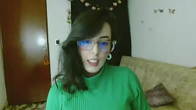 ella peck online show from April 5, 2:40 am