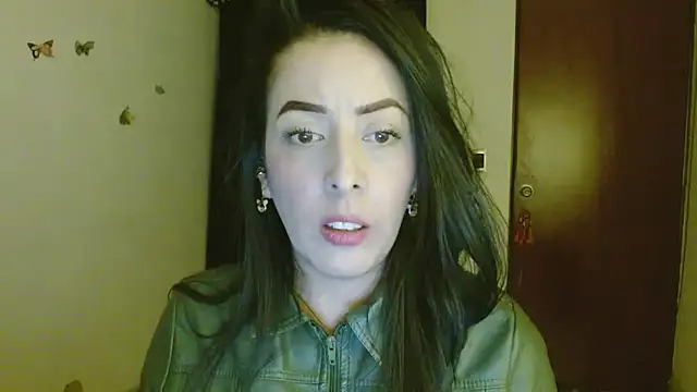 Snapshot of ella_peck chatting on June 26, 3:34 am ella peck online show from June 26, 3:34 am
