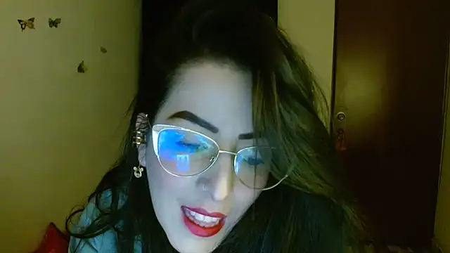 Snapshot of ella_peck chatting on July 1, 3:51 am ella peck online show from July 1, 3:51 am