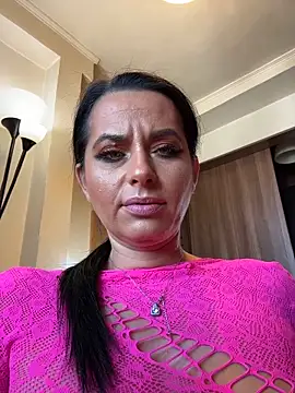 Hotmomcheckk  online show from December 18, 10:52 am