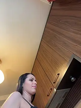 Hotmomcheckk  online show from April 2, 9:05 am