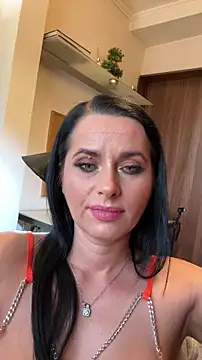 Snapshot of Hotmomcheckk_ chatting on October 27, 11:44 am Hotmomcheckk online show from October 27, 11:44 am