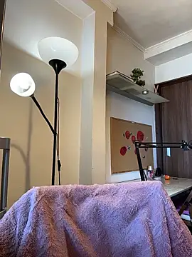 Hotmomcheckk  online show from March 7, 10:54 am