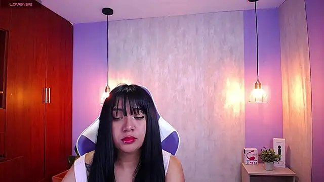 Snapshot of danny_goddess chatting on March 1, 4:04 am danny goddess online show from March 1, 4:04 am