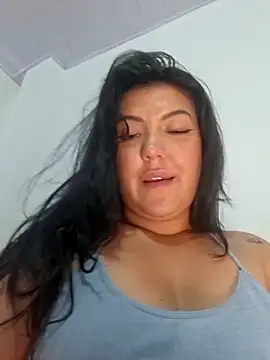 Sophie-hatter online show from April 3, 6:47 pm