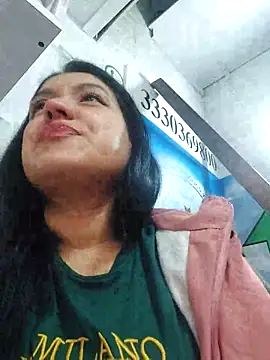 Sophie-hatter online show from March 20, 2:42 pm