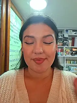 Sophie-hatter online show from July 8, 4:29 pm