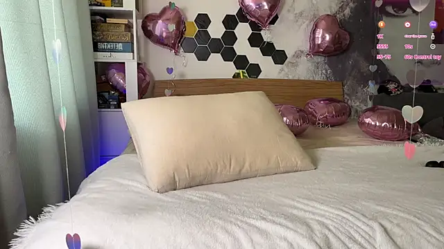 LinaWitch online show from February 11, 8:05 am