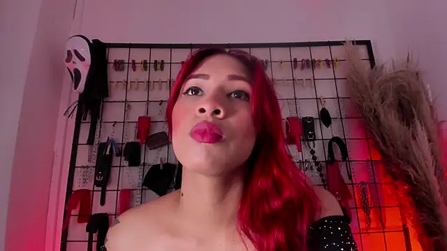 charrlotte quinn online show from November 4, 2:43 pm