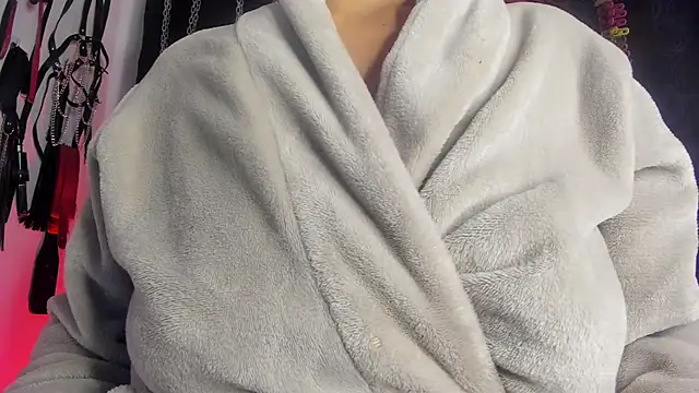 charrlotte quinn online show from February 14, 3:23 pm