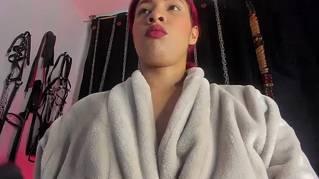 charrlotte quinn online show from February 5, 12:45 pm