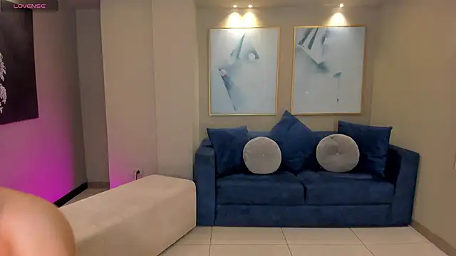 MollySundersX online show from November 14, 9:07 pm