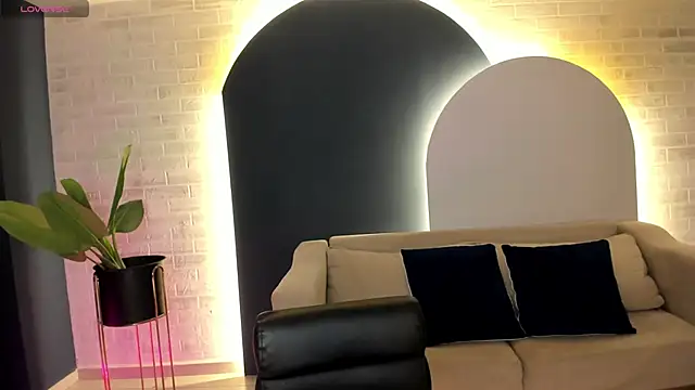 MollySundersX online show from December 2, 8:43 pm