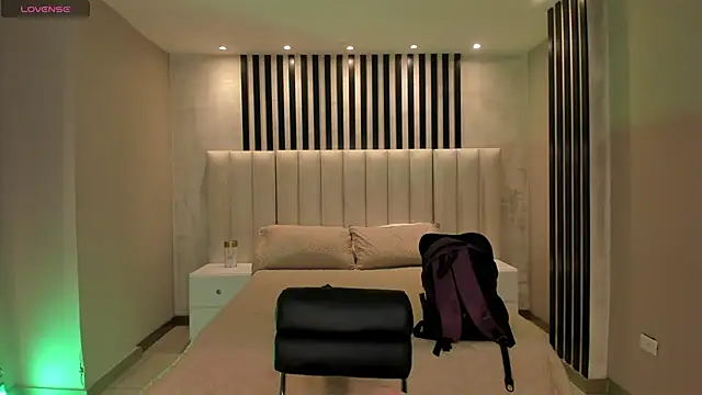 MollySundersX online show from March 15, 4:30 am