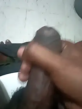 Snapshot of TeluguBlackDick chatting on May 22, 12:41 am TeluguBlackDick online show from May 22, 12:41 am