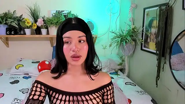 MiaaRose online show from September 27, 8:59 pm