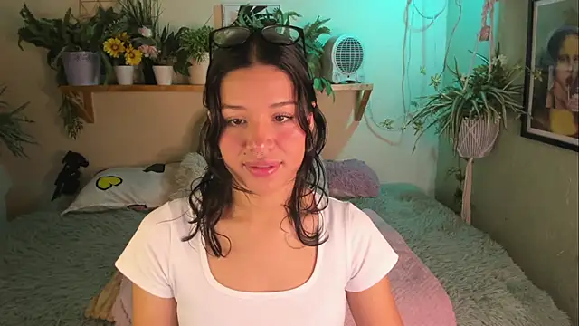 Snapshot of MiaaRose chatting on June 27, 4:57 pm MiaaRose online show from June 27, 4:57 pm