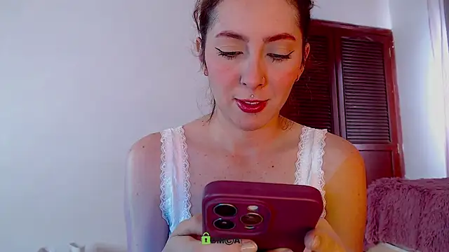 Snapshot of lanaturner_ chatting on September 9, 9:02 pm lanaturner online show from September 9, 9:02 pm