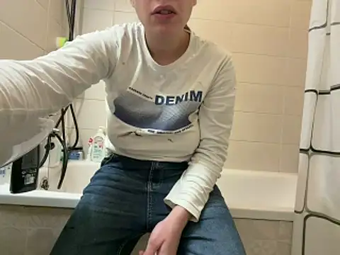 czruz online show from March 4, 7:32 pm