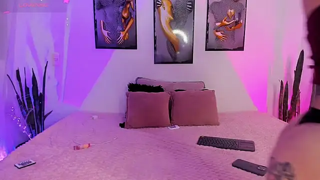 Stanlor1226 online show from February 4, 1:11 am