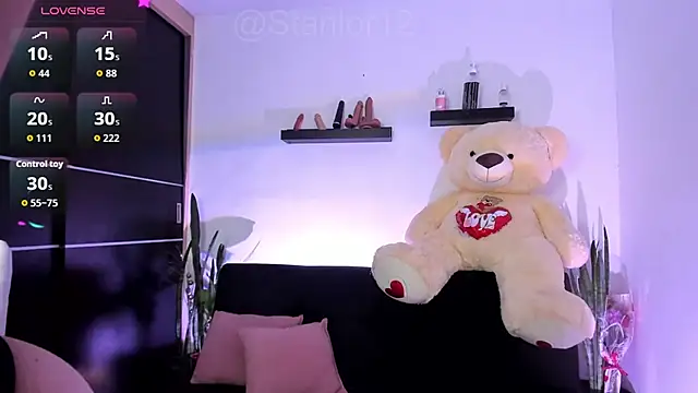 Stanlor1226 online show from September 25, 1:00 am