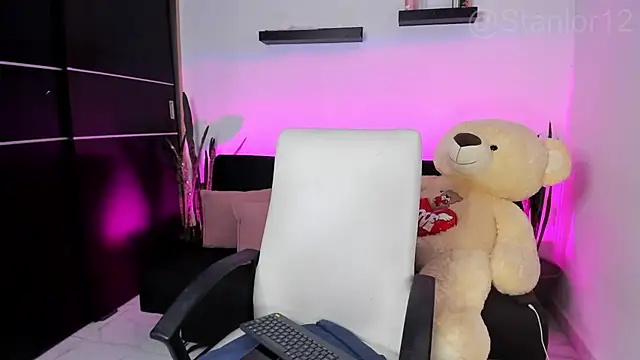 Stanlor1226 online show from September 16, 12:55 am