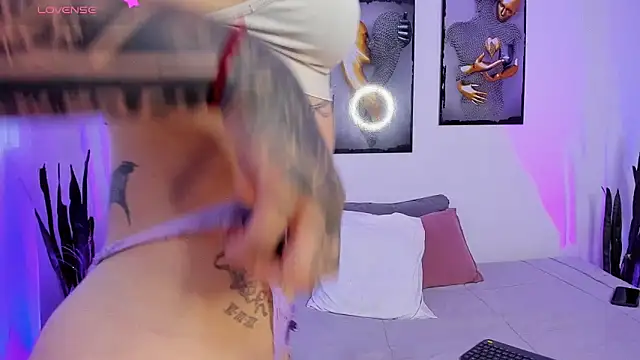 Stanlor1226 online show from February 9, 11:14 pm