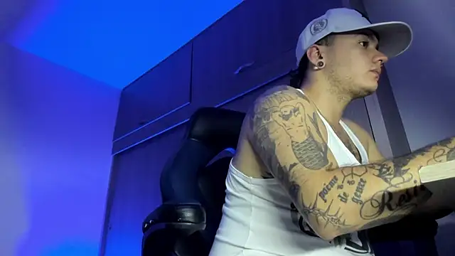 male pussy online show from January 8, 2:50 am