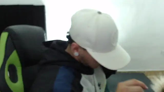 male pussy online show from February 11, 4:01 am