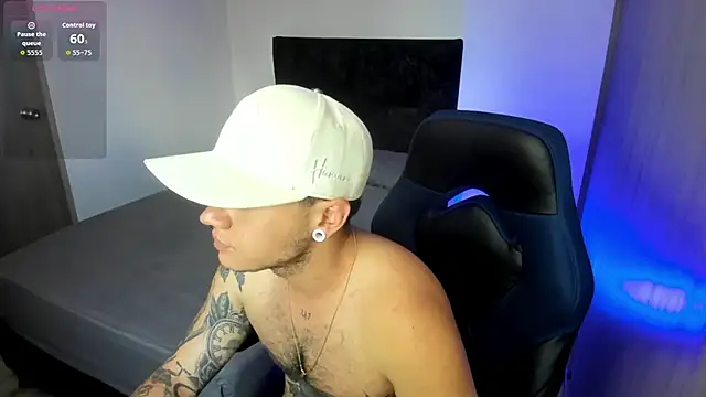 male pussy online show from May 5, 5:05 pm