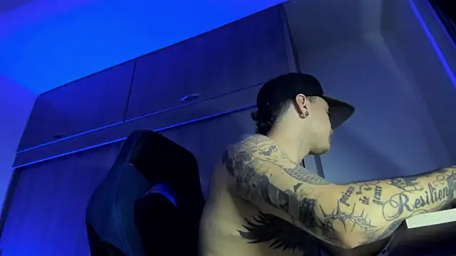 male pussy online show from December 19, 10:34 pm