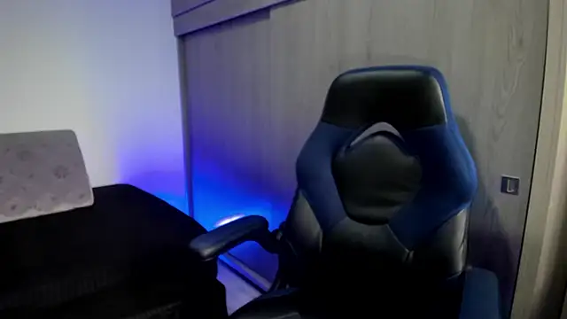 male pussy online show from January 13, 4:22 pm